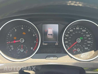 2020 Volkswagen Tiguan SE - miniatura 9
