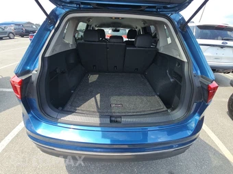 2020 Volkswagen Tiguan SE – miniatura 16