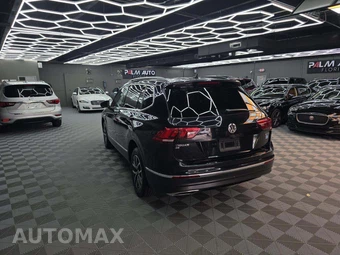 2020 Volkswagen Tiguan SE - miniatura 2