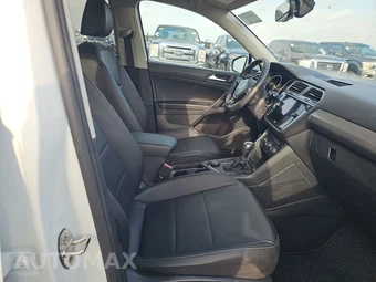2020 Volkswagen Tiguan SE – miniatura 8