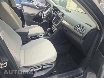 2020 Volkswagen Tiguan SE - miniatura 18