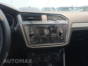 2020 Volkswagen Tiguan SE – miniatura 11