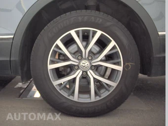 2020 Volkswagen Tiguan SE – miniatura 12