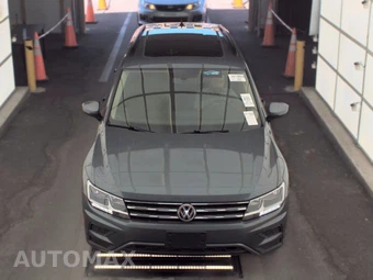 2020 Volkswagen Tiguan SE – miniatura 2