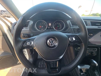 2020 Volkswagen Tiguan SE – miniatura 10