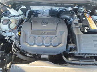 2020 Volkswagen Tiguan SE – miniatura 15