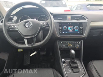 2020 Volkswagen Tiguan SE - miniatura 11