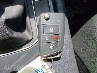 2020 Volkswagen Tiguan SE – miniatura 8