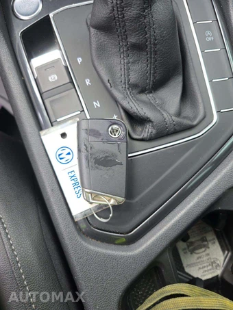 2020 Volkswagen Tiguan SE – miniatura 8