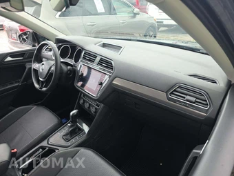2020 Volkswagen Tiguan SE - miniatura 20