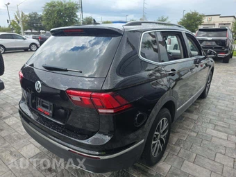 2020 Volkswagen Tiguan SE - miniatura 3