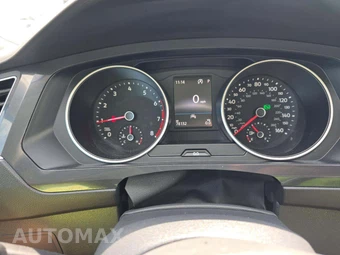 2020 Volkswagen Tiguan SE – miniatura 9