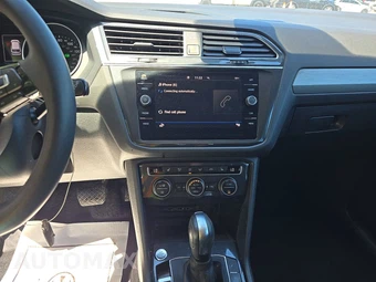 2020 Volkswagen Tiguan SE - miniatura 11