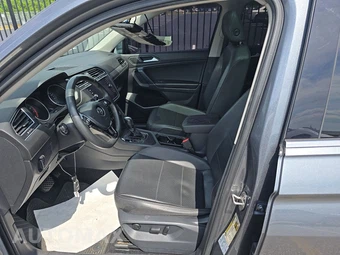 2020 Volkswagen Tiguan SE - miniatura 7