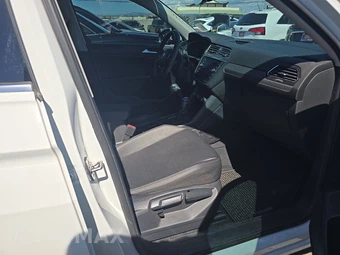 2020 Volkswagen Tiguan SEL – miniatura 8