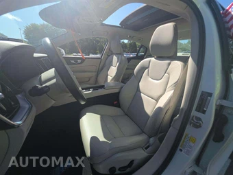 2020 Volvo S60 T5 Momentum – miniatura 3