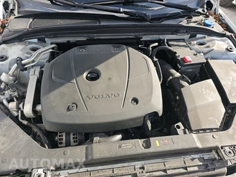 2020 Volvo S60 T5 Momentum – miniatura 15