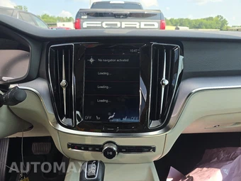 2020 Volvo S60 T5 Momentum - miniatura 11