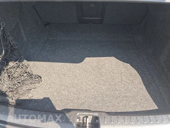 2020 Volvo S60 T5 Momentum - miniatura 16