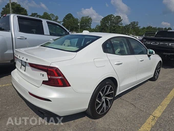 2020 Volvo S60 T5 Momentum - miniatura 4
