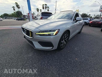 2020 Volvo S60 T5 Momentum