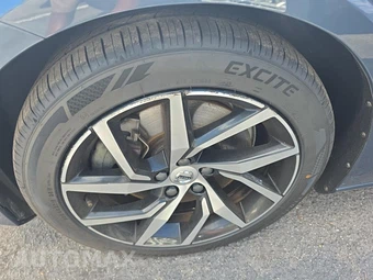 2020 Volvo S60 T6 Momentum - miniatura 8