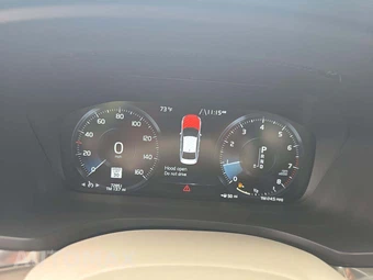 2020 Volvo S60 T6 Momentum - miniatura 9
