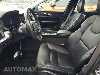 2020 Volvo S60 T6 Momentum - miniatura 7