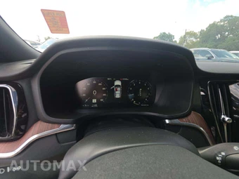 2020 Volvo V60 T5 Momentum - miniatura 6
