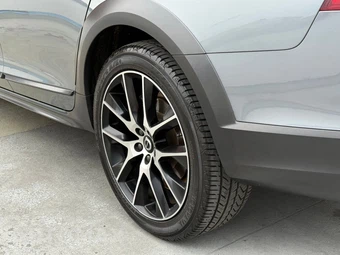 2020 Volvo V90 Cross Country T6 - miniatura 14