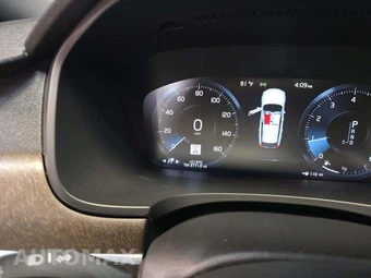 2020 Volvo V90 Cross Country T6 - miniatura 9