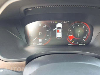2020 Volvo V90 Cross Country T6 - miniatura 9