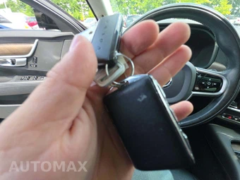 2020 Volvo V90 Cross Country T6 - miniatura 8