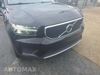 2020 Volvo XC40 T4 Momentum – miniatura 21