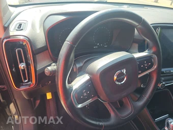 2020 Volvo XC40 T5 Inscription – miniatura 10