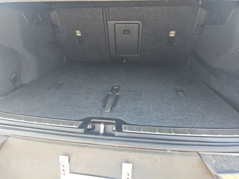 2020 Volvo XC40 T5 Inscription – miniatura 17