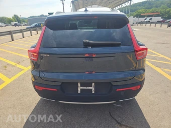2020 Volvo XC40 T5 Inscription – miniatura 5