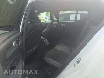 2020 Volvo XC40 T5 R-Design – miniatura 10