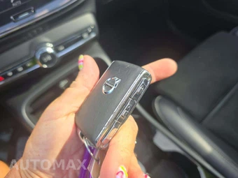2020 Volvo XC40 T5 R-Design – miniatura 5