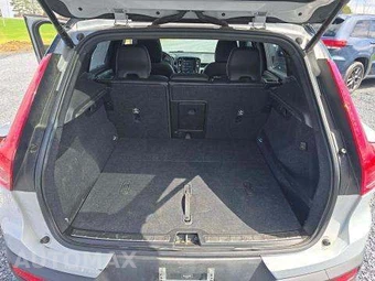 2020 Volvo XC40 T5 R-Design – miniatura 14