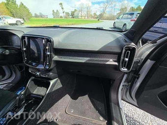 2020 Volvo XC40 T5 R-Design – miniatura 19
