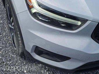 2020 Volvo XC40 T5 R-Design – miniatura 22