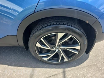 2020 Volvo XC40 T5 R-Design – miniatura 11