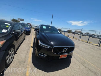 2020 Volvo XC60 Plug-In Hybrid T8 Momentum - miniatura 2