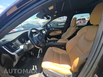 2020 Volvo XC60 Plug-In Hybrid T8 Momentum - miniatura 7
