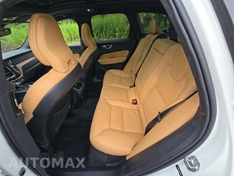 2020 Volvo XC60 T5 Inscription - miniatura 13