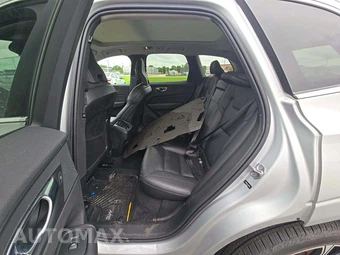2020 Volvo XC60 T5 Inscription - miniatura 13