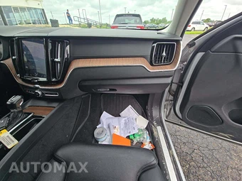 2020 Volvo XC60 T5 Inscription - miniatura 19