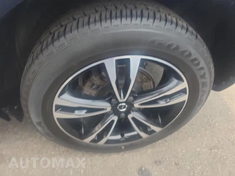 2020 Volvo XC60 T5 Momentum – miniatura 11