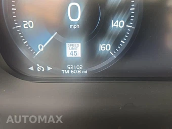 2020 Volvo XC60 T5 Momentum – miniatura 15